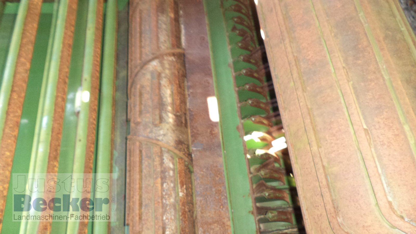 Rundballenpresse des Typs Krone Vario Pack 1800 MC, Gebrauchtmaschine in Weimar-Niederwalgern (Bild 11)