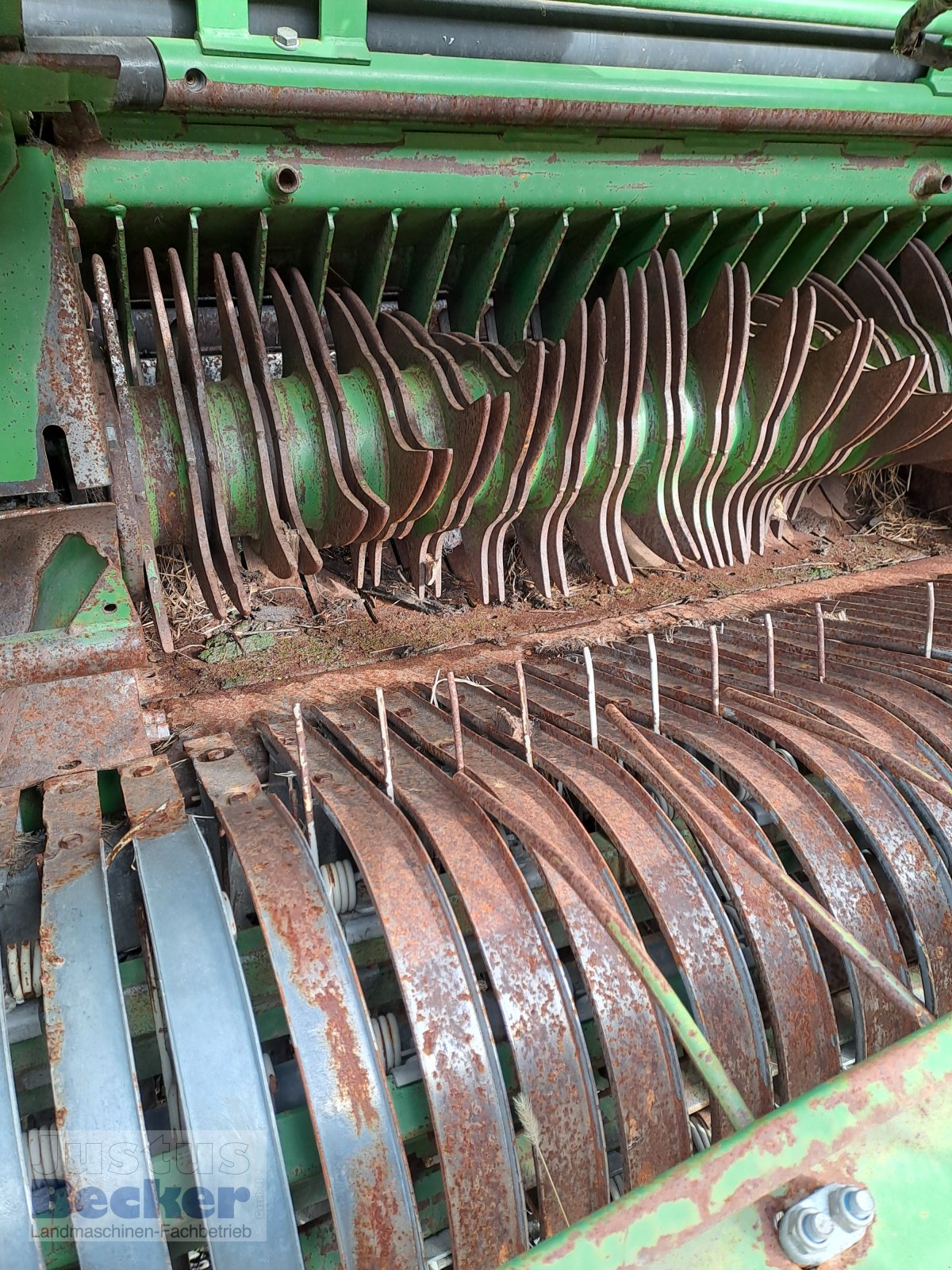 Rundballenpresse des Typs Krone Vario Pack 1800, Gebrauchtmaschine in Weimar-Niederwalgern (Bild 7)