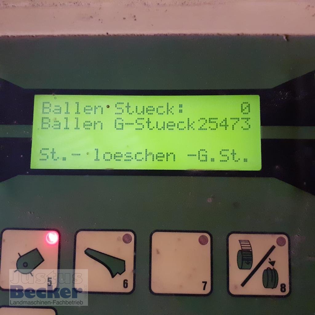 Rundballenpresse des Typs Krone Vario Pack 1800, Gebrauchtmaschine in Weimar-Niederwalgern (Bild 10)