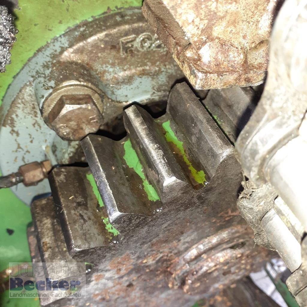 Rundballenpresse des Typs Krone Vario Pack 1800, Gebrauchtmaschine in Weimar-Niederwalgern (Bild 16)