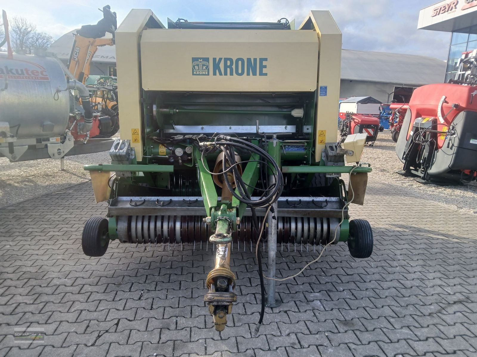 Rundballenpresse des Typs Krone VarioPacK 1500 MulitCut ( VP 1500 MC ), Gebrauchtmaschine in Aurolzmünster (Bild 7)