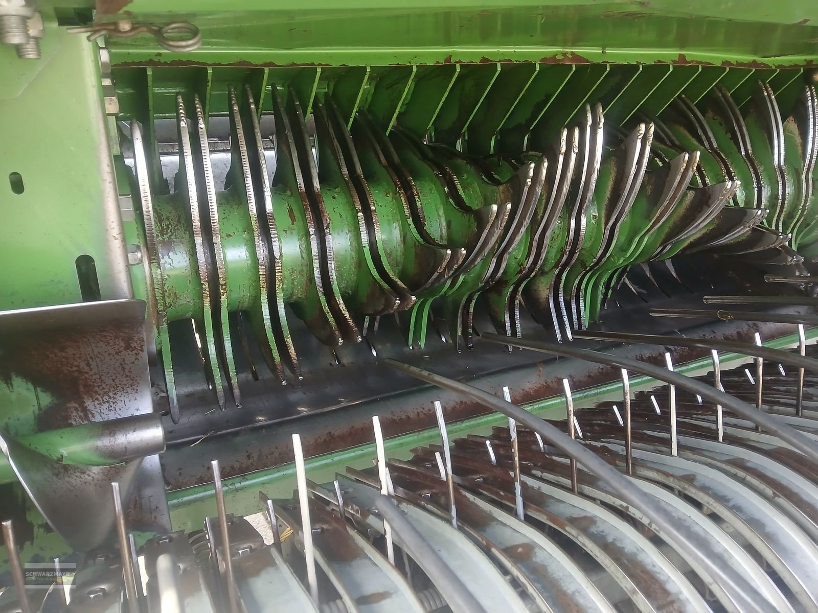 Rundballenpresse des Typs Krone VarioPacK 1500 MulitCut ( VP 1500 MC ), Gebrauchtmaschine in Aurolzmünster (Bild 8)