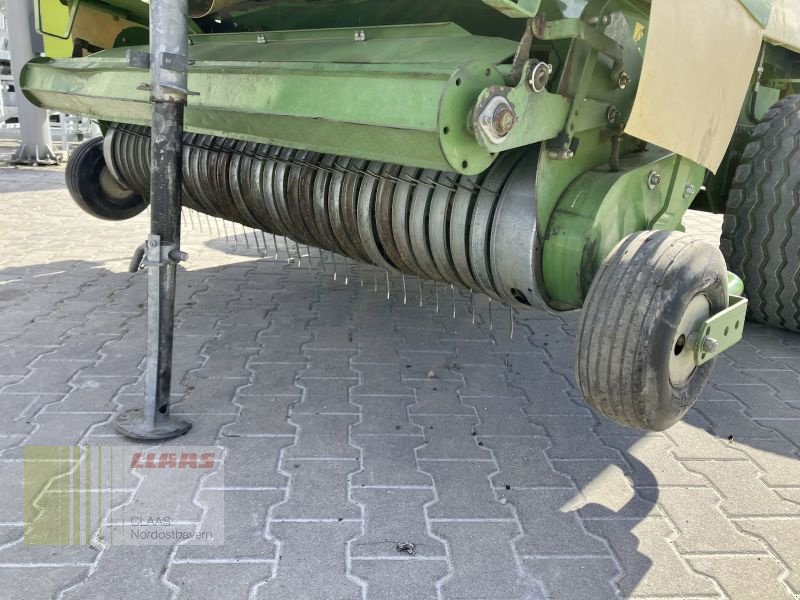 Rundballenpresse del tipo Krone VARIOPACK 1500 MULTICUT, Gebrauchtmaschine In Schwend (Immagine 18)