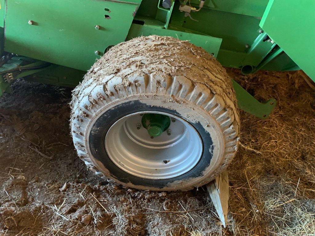 Rundballenpresse Türe ait Krone VarioPack 1500, Gebrauchtmaschine içinde Calmont (resim 4)