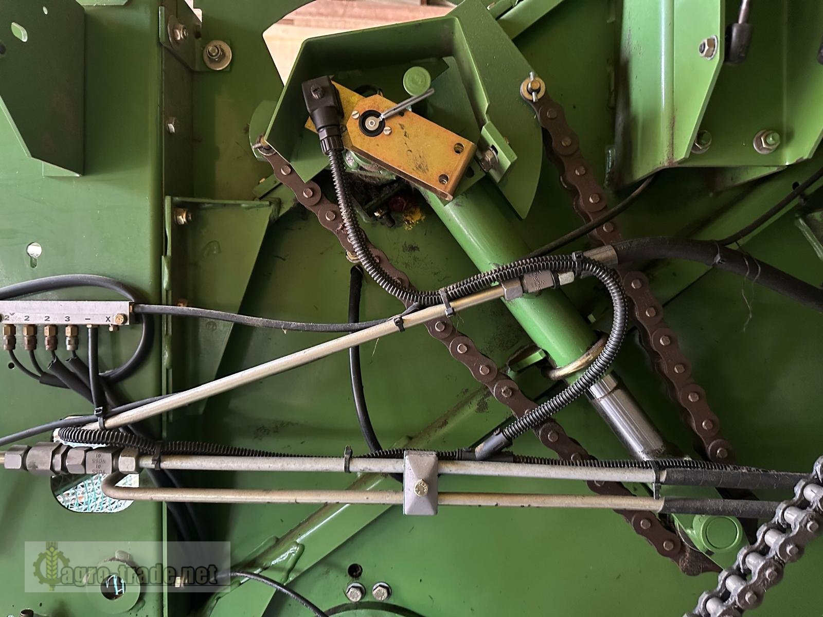 Rundballenpresse типа Krone VarioPack 1800, Gebrauchtmaschine в Ellerdorf (Фотография 13)