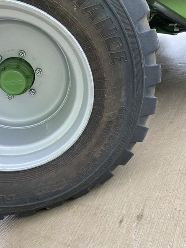 Rundballenpresse типа Krone VariPack V 165 XC Plus, Gebrauchtmaschine в Hürm (Фотография 8)