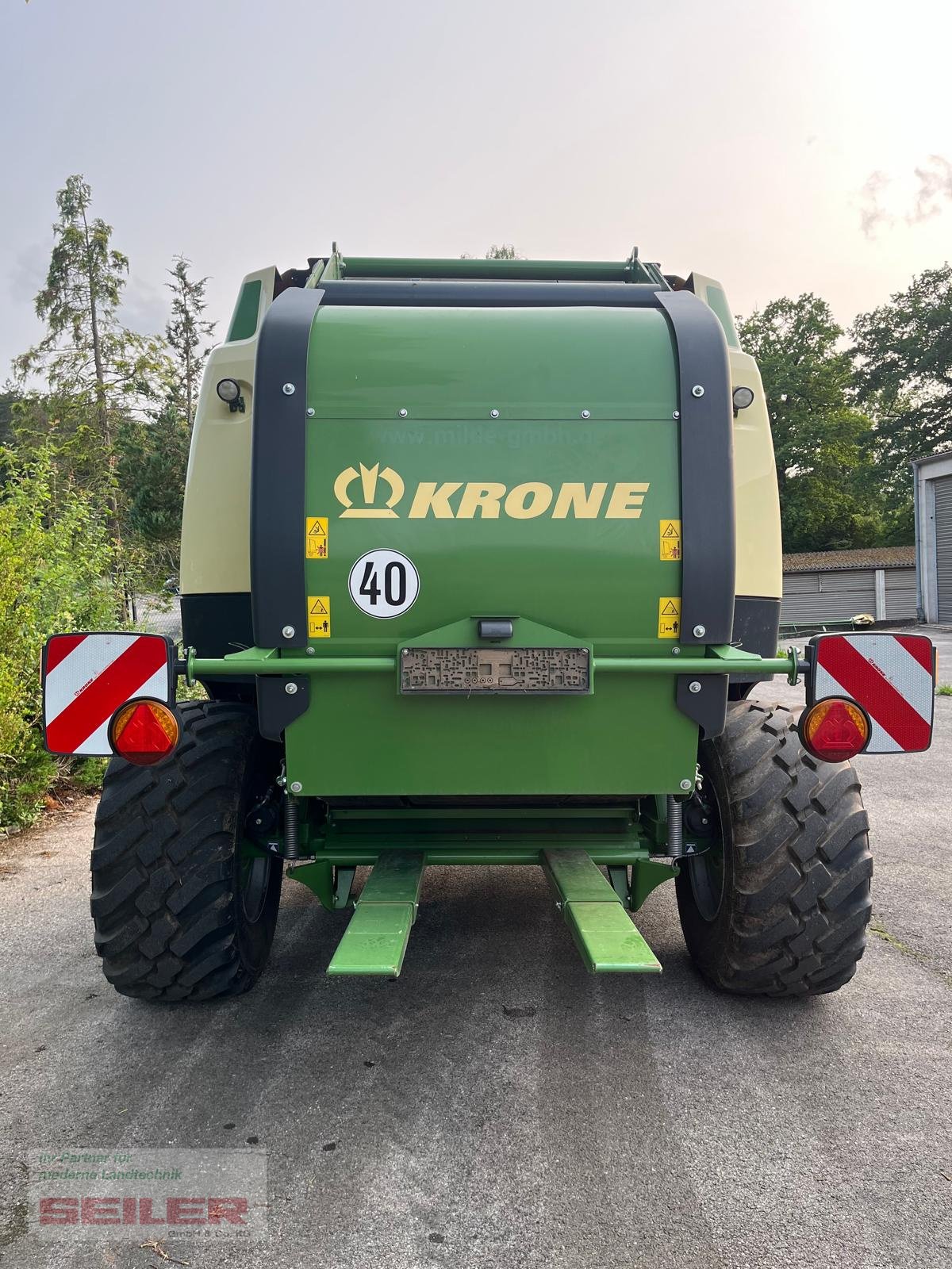 Rundballenpresse des Typs Krone VariPack V 165 XC Plus, Gebrauchtmaschine in Ansbach (Bild 7)