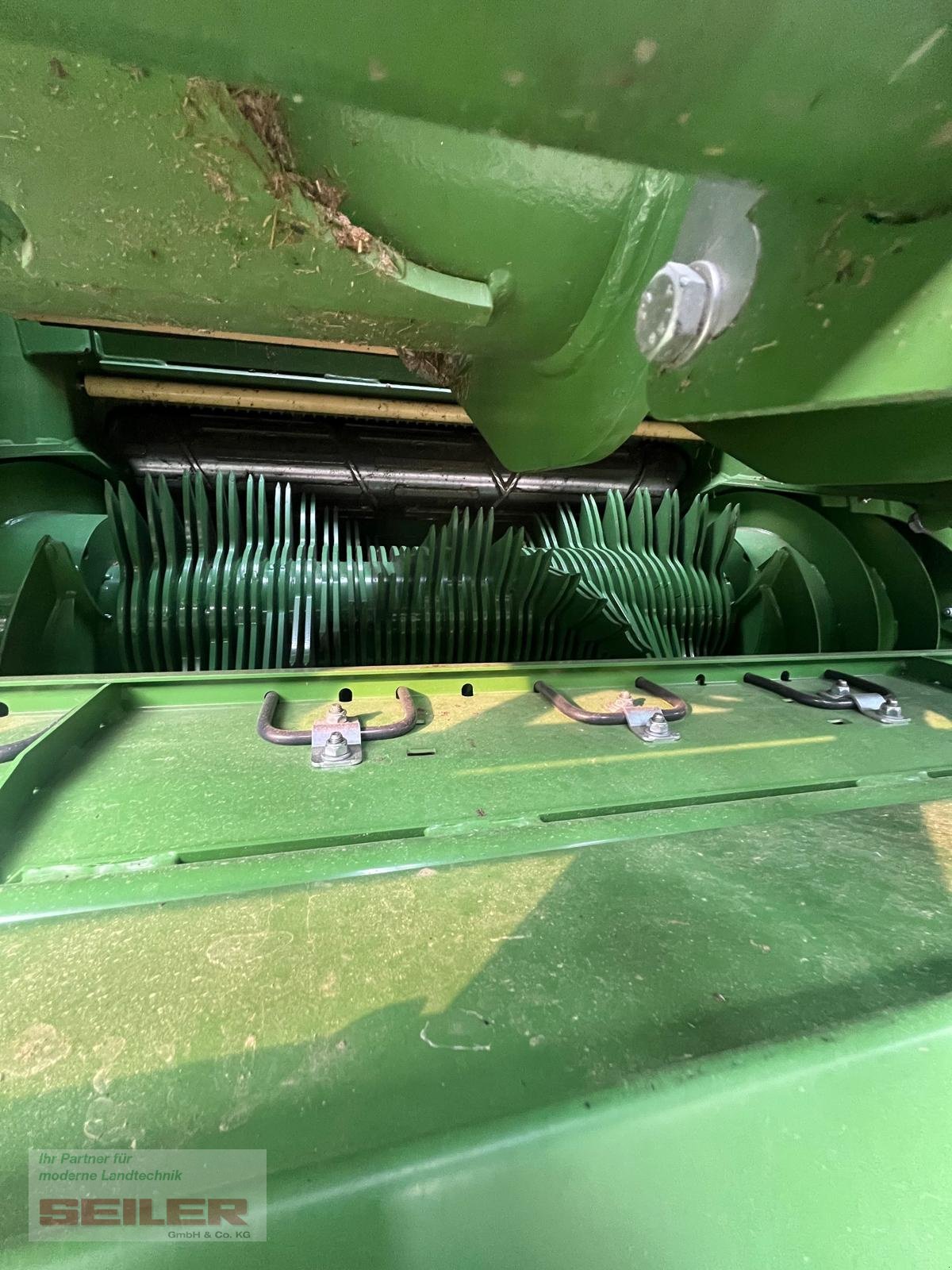 Rundballenpresse des Typs Krone VariPack V 165 XC Plus, Gebrauchtmaschine in Ansbach (Bild 10)