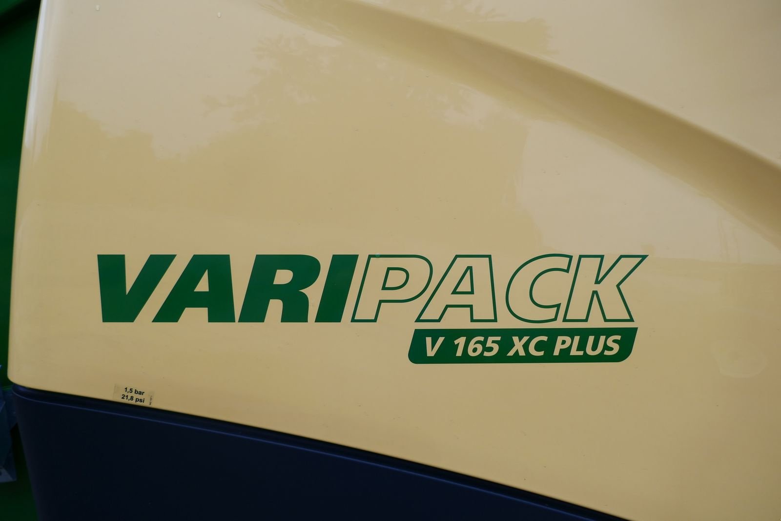 Rundballenpresse типа Krone VariPack V 165 XC Pro, Gebrauchtmaschine в Villach (Фотография 4)