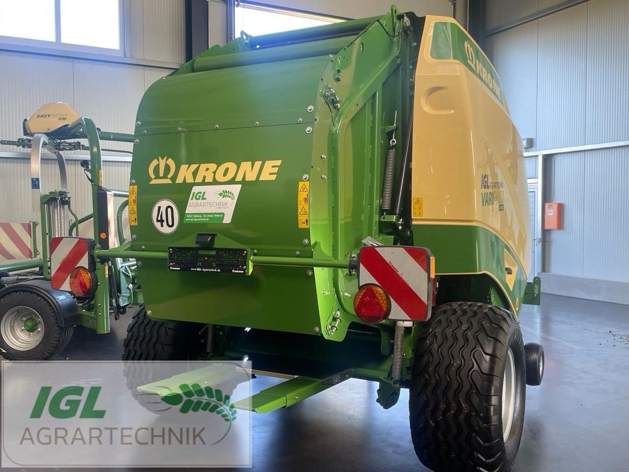 Rundballenpresse des Typs Krone VariPack V 165 XC, Neumaschine in Nabburg (Bild 5)