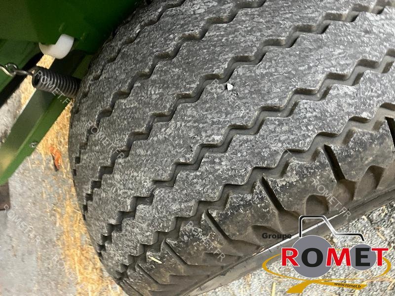 Rundballenpresse typu Krone VARIPACK V165, Gebrauchtmaschine v Gennes sur glaize (Obrázek 6)