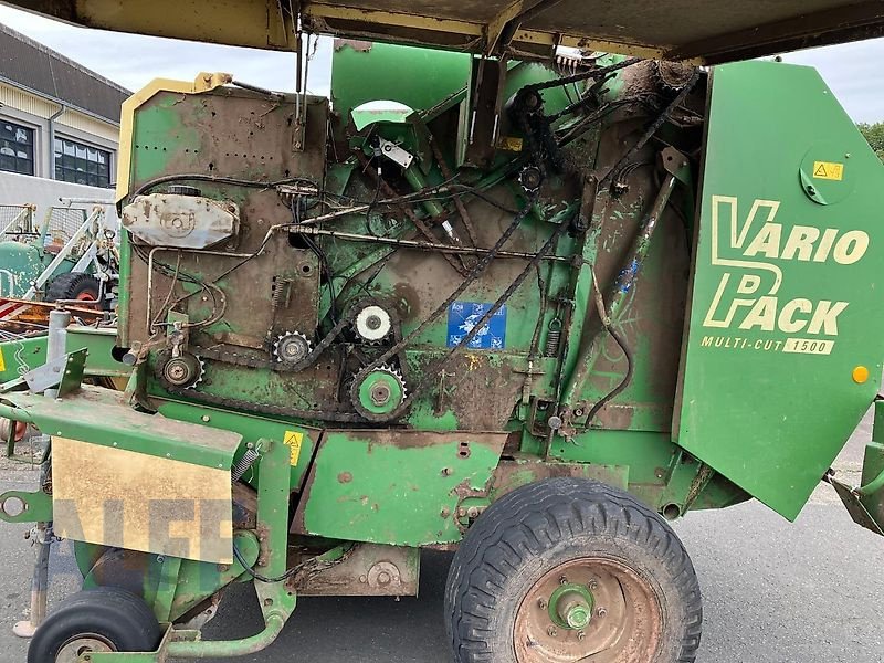 Rundballenpresse des Typs Krone VP 1500MC, Gebrauchtmaschine in Bitburg-Flugplatz (Bild 13)