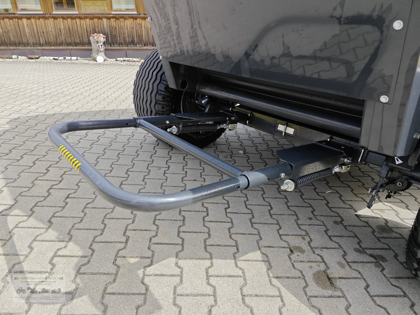 Rundballenpresse des Typs Kubota BF3255, Neumaschine in Eging am See (Bild 8)