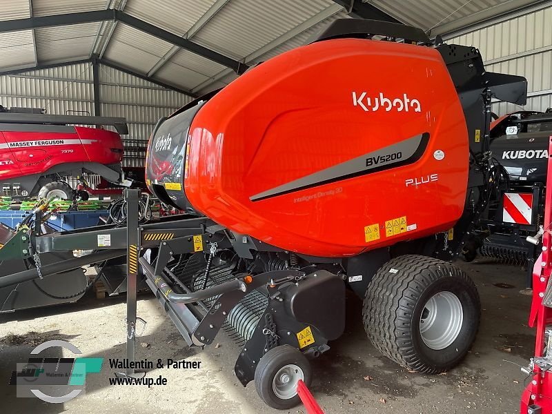 Rundballenpresse του τύπου Kubota BV5200 SC14 Plus, Neumaschine σε Wesenberg (Φωτογραφία 5)