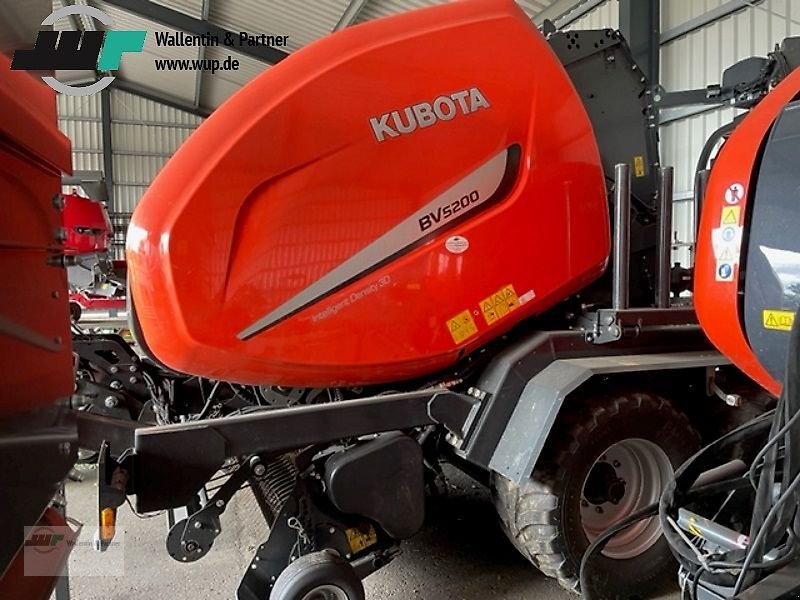 Rundballenpresse typu Kubota BV5200 SC14N FlexiWrap, Neumaschine v Wesenberg (Obrázek 9)