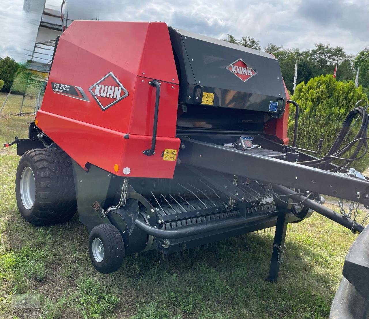 Rundballenpresse tip Kuhn FB 2130, Gebrauchtmaschine in Pragsdorf (Poză 4)