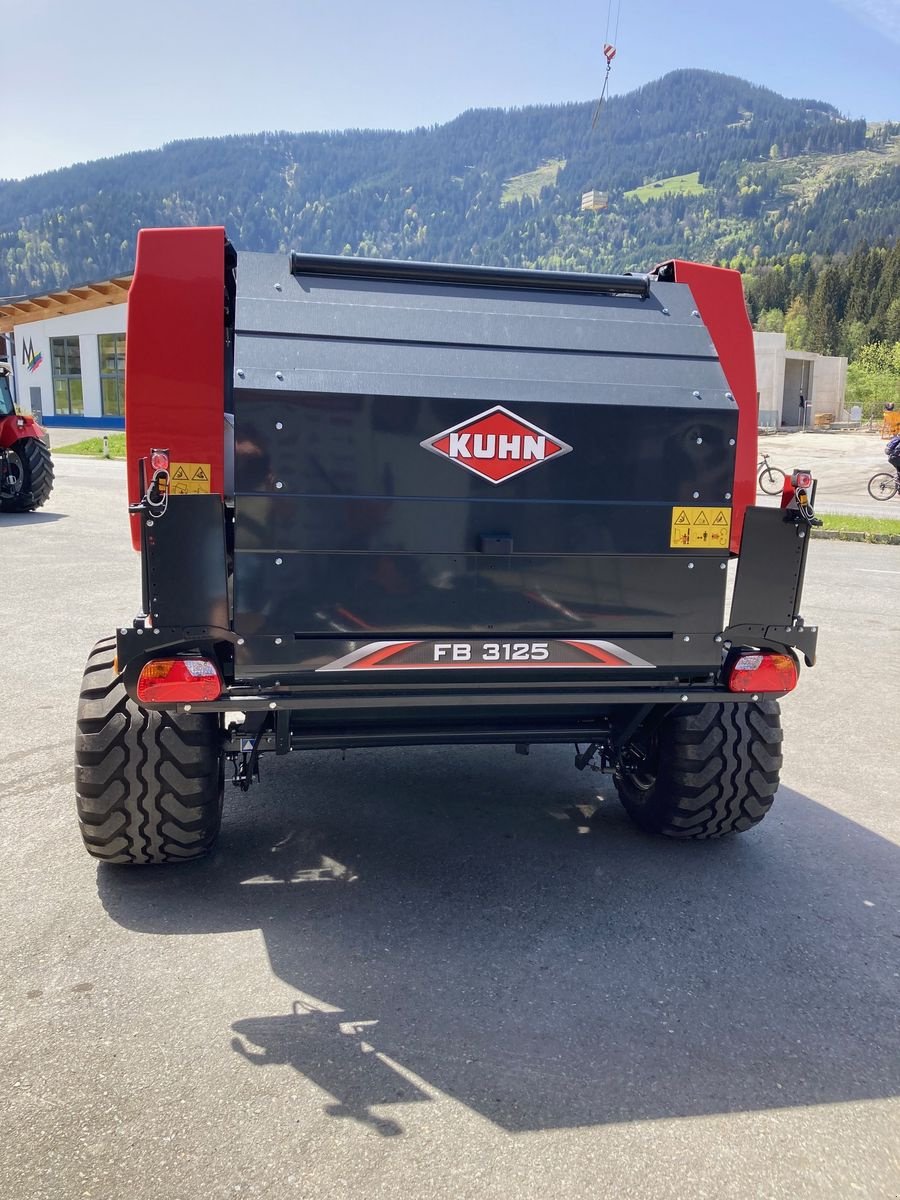 Rundballenpresse του τύπου Kuhn FB 3125, Vorführmaschine σε Reith bei Kitzbühel (Φωτογραφία 2)