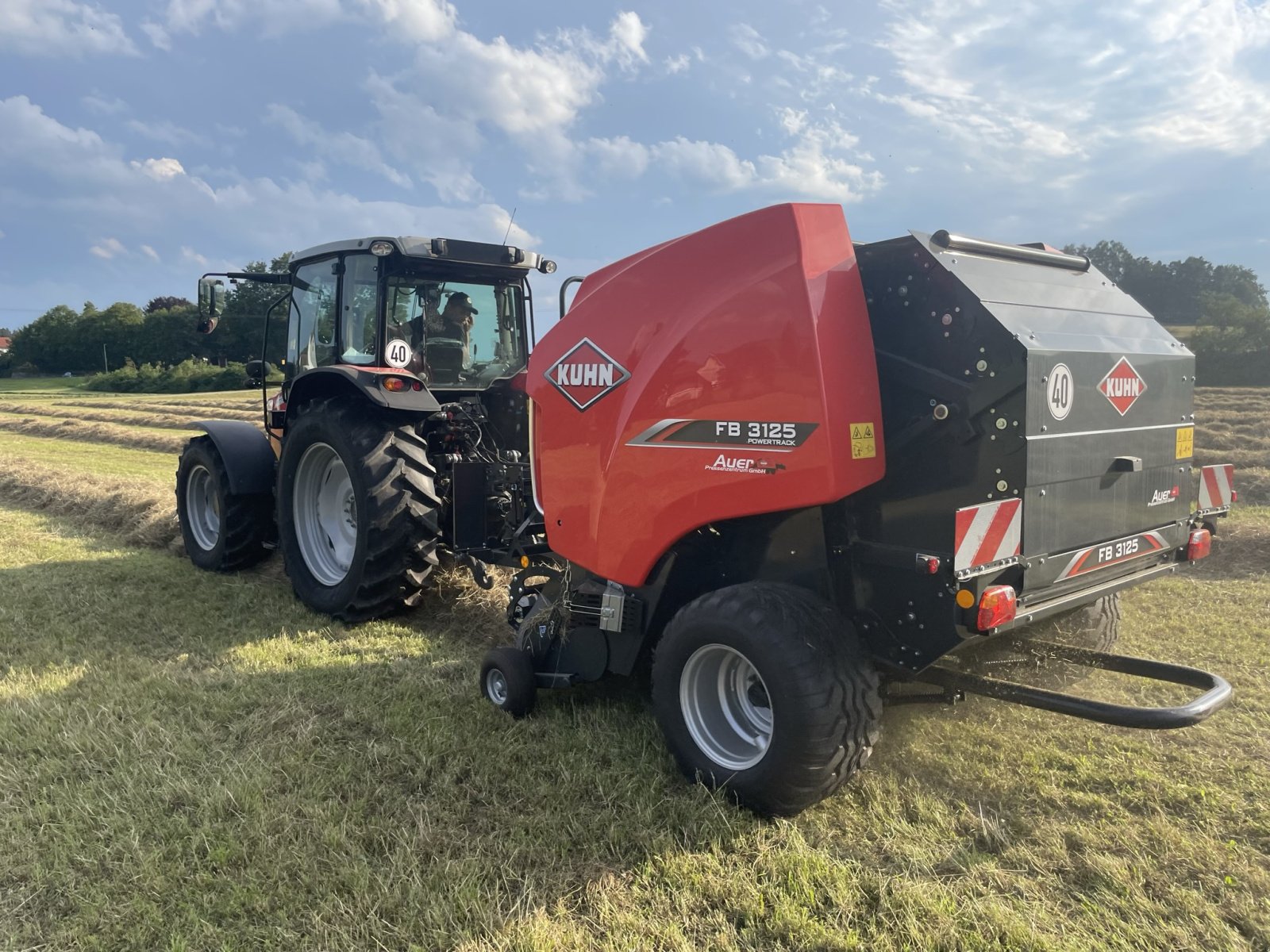 Rundballenpresse typu Kuhn FB 3125, Neumaschine v Amerang / OT. Kirchensur (Obrázek 3)