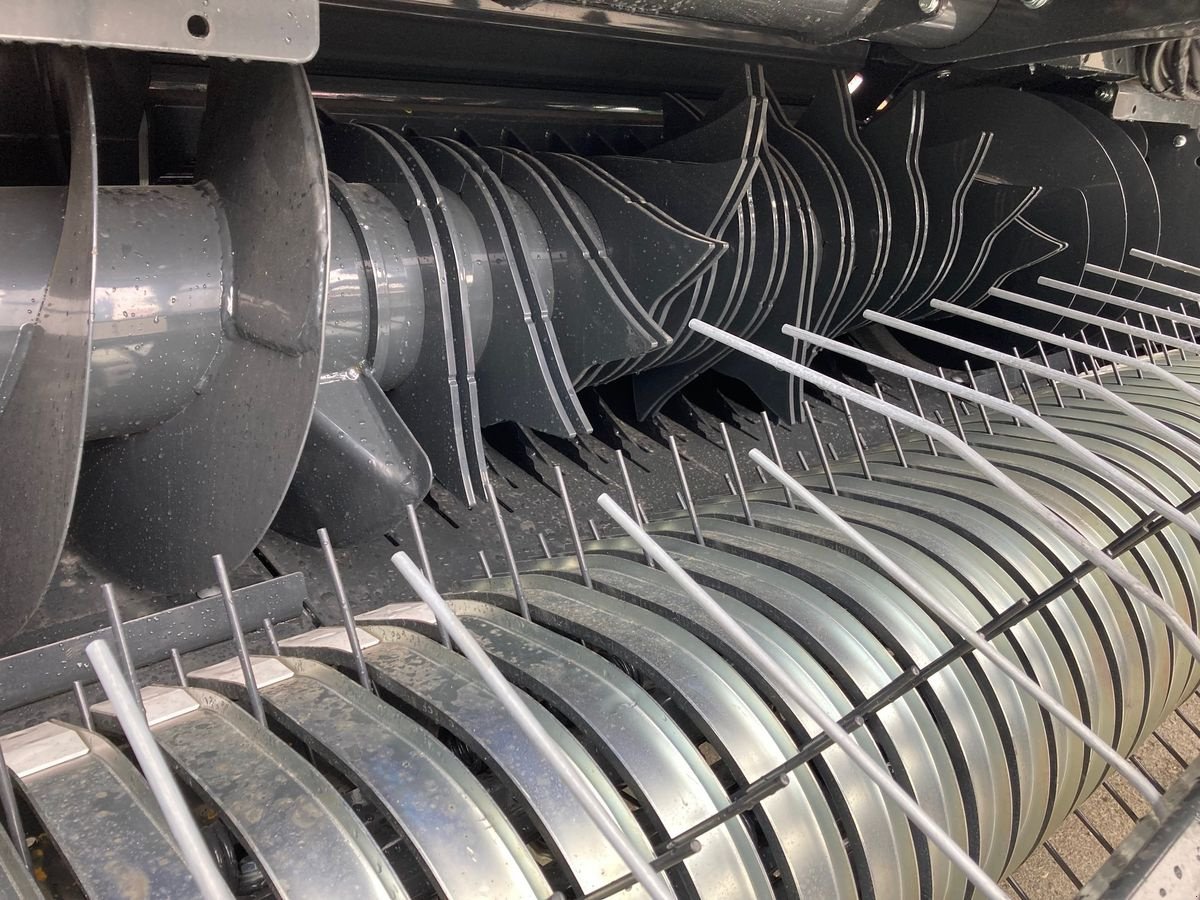 Rundballenpresse Türe ait Kuhn FB 3130, Neumaschine içinde Reith bei Kitzbühel (resim 7)