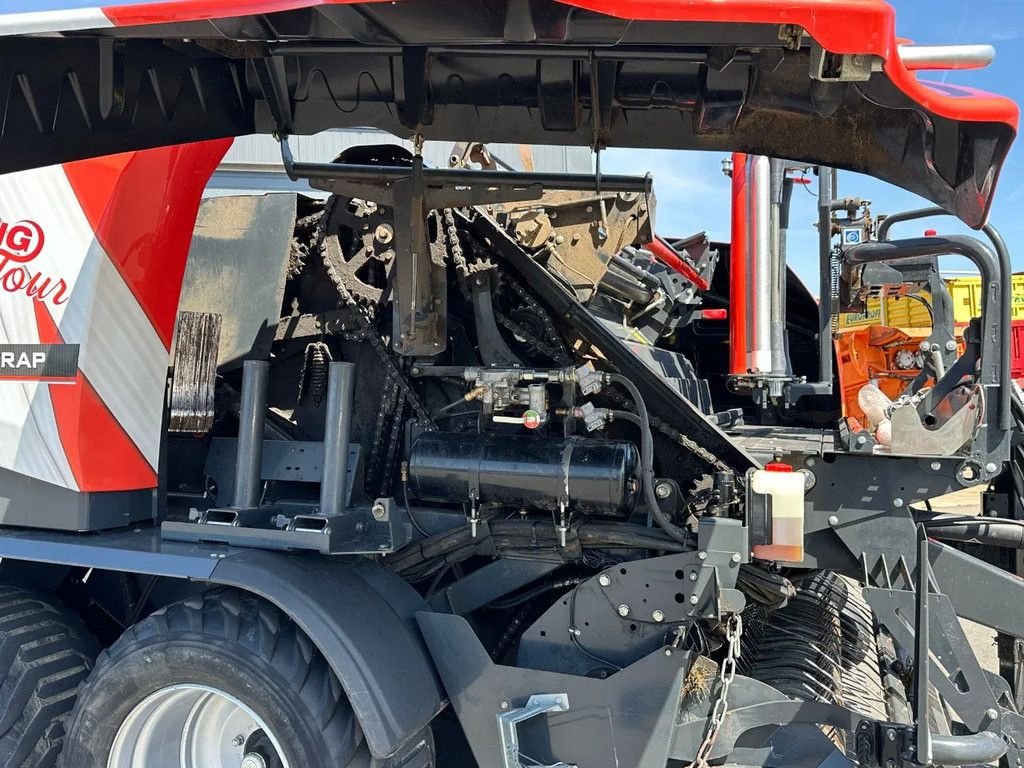 Rundballenpresse tip Kuhn FBP 3135, Gebrauchtmaschine in BENNEKOM (Poză 11)