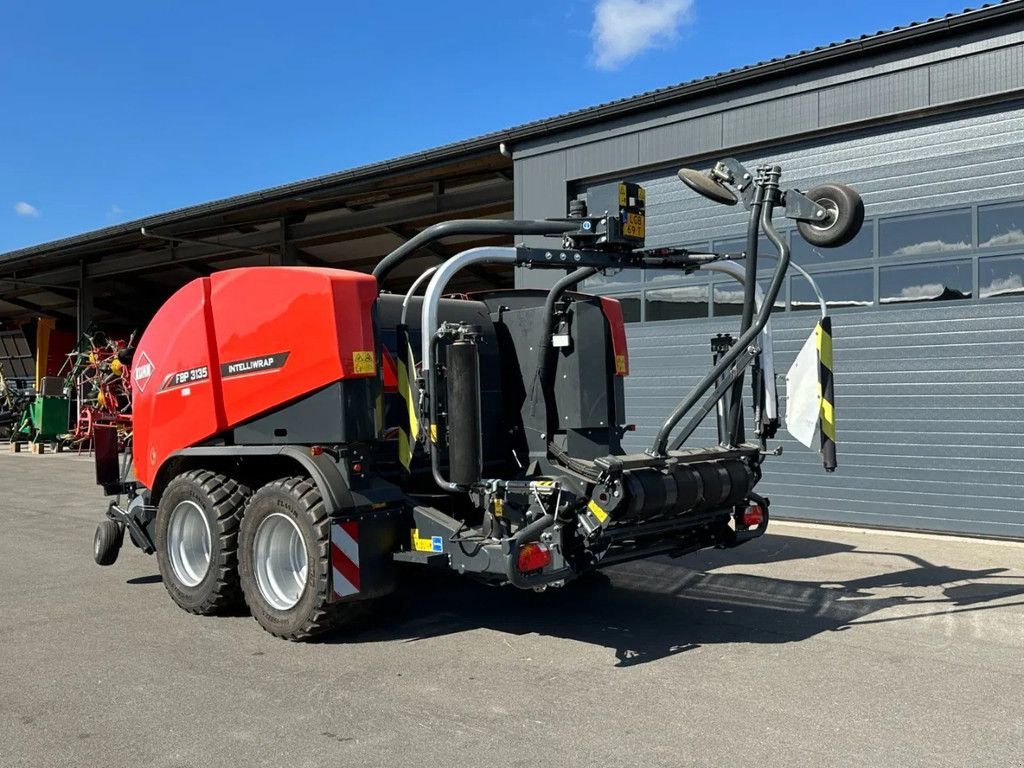 Rundballenpresse типа Kuhn FPB 3135, Gebrauchtmaschine в BENNEKOM (Фотография 7)