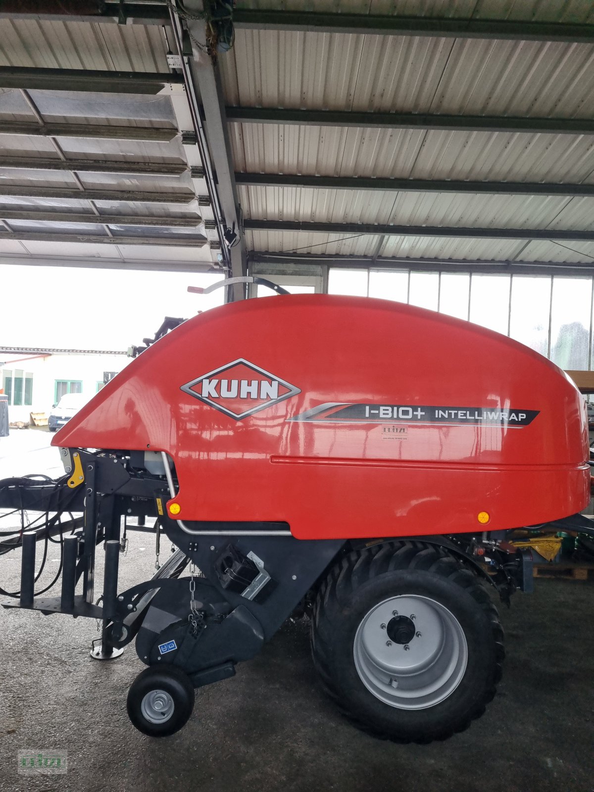 Rundballenpresse типа Kuhn i-Bio+, Gebrauchtmaschine в Bruckmühl (Фотография 2)