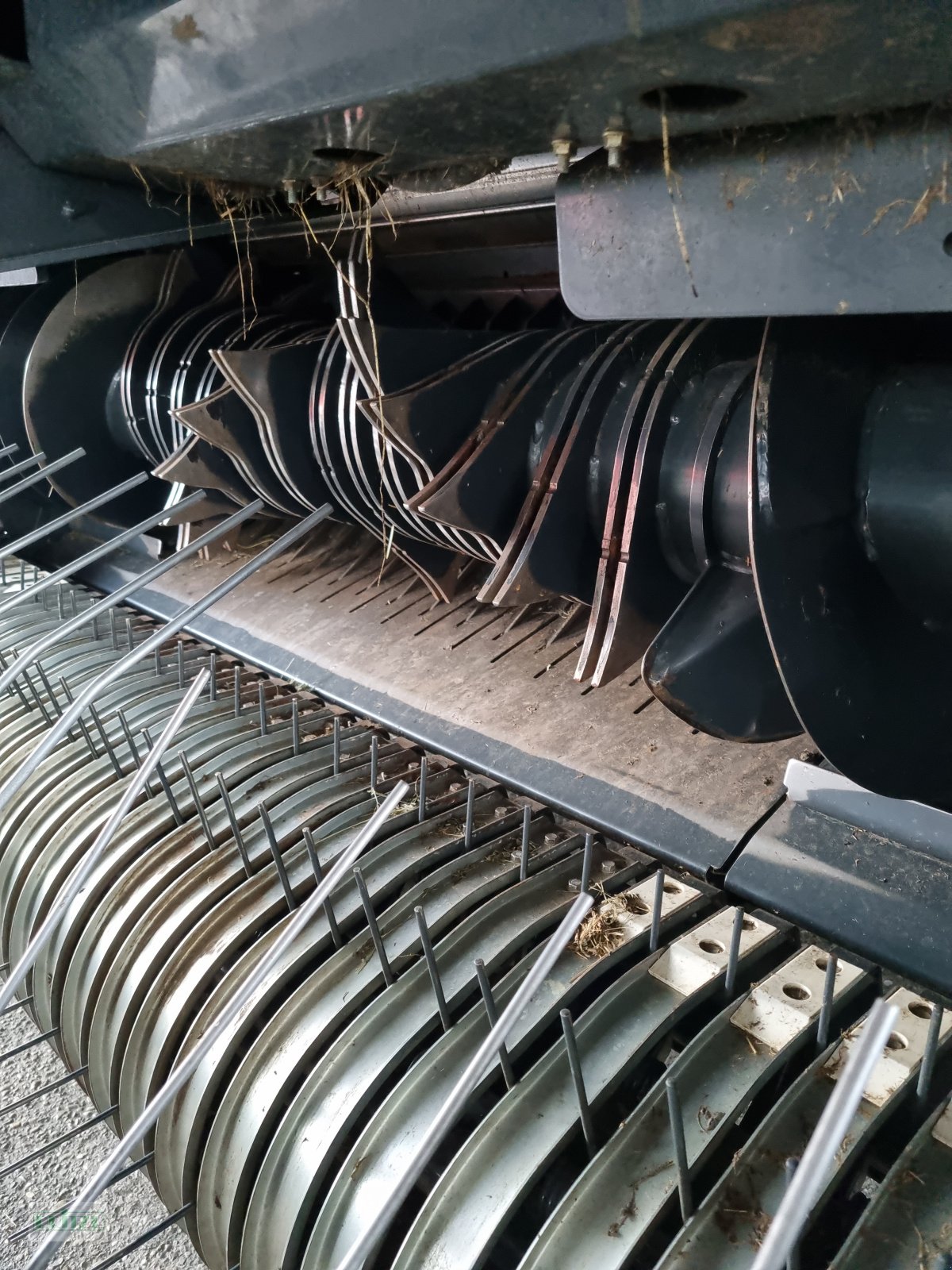 Rundballenpresse типа Kuhn i-Bio+, Gebrauchtmaschine в Bruckmühl (Фотография 5)