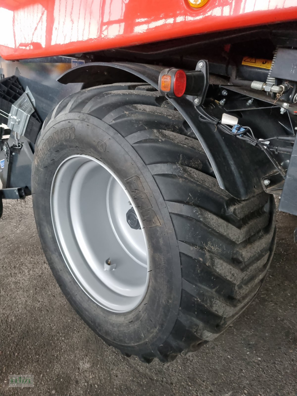 Rundballenpresse типа Kuhn i-Bio+, Gebrauchtmaschine в Bruckmühl (Фотография 6)