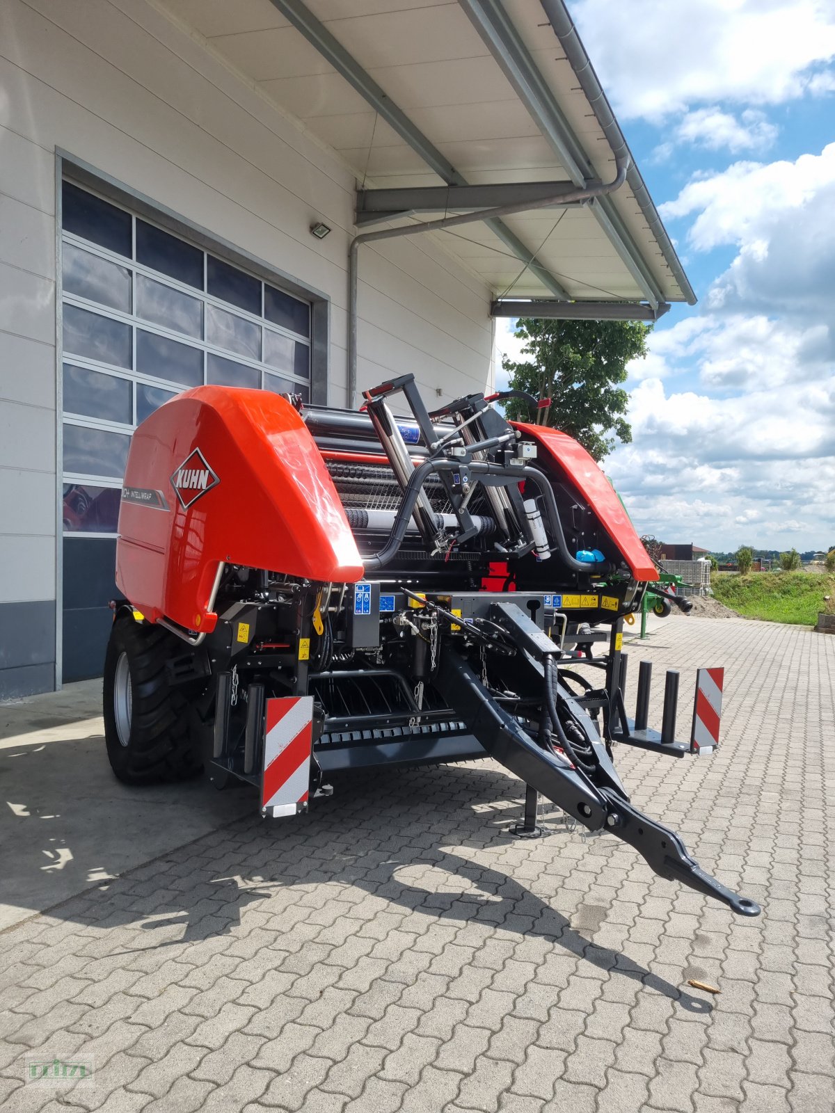 Rundballenpresse типа Kuhn i-Bio + OC23, Gebrauchtmaschine в Bruckmühl (Фотография 2)