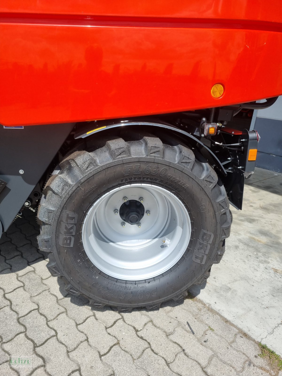 Rundballenpresse типа Kuhn i-Bio + OC23, Gebrauchtmaschine в Bruckmühl (Фотография 3)