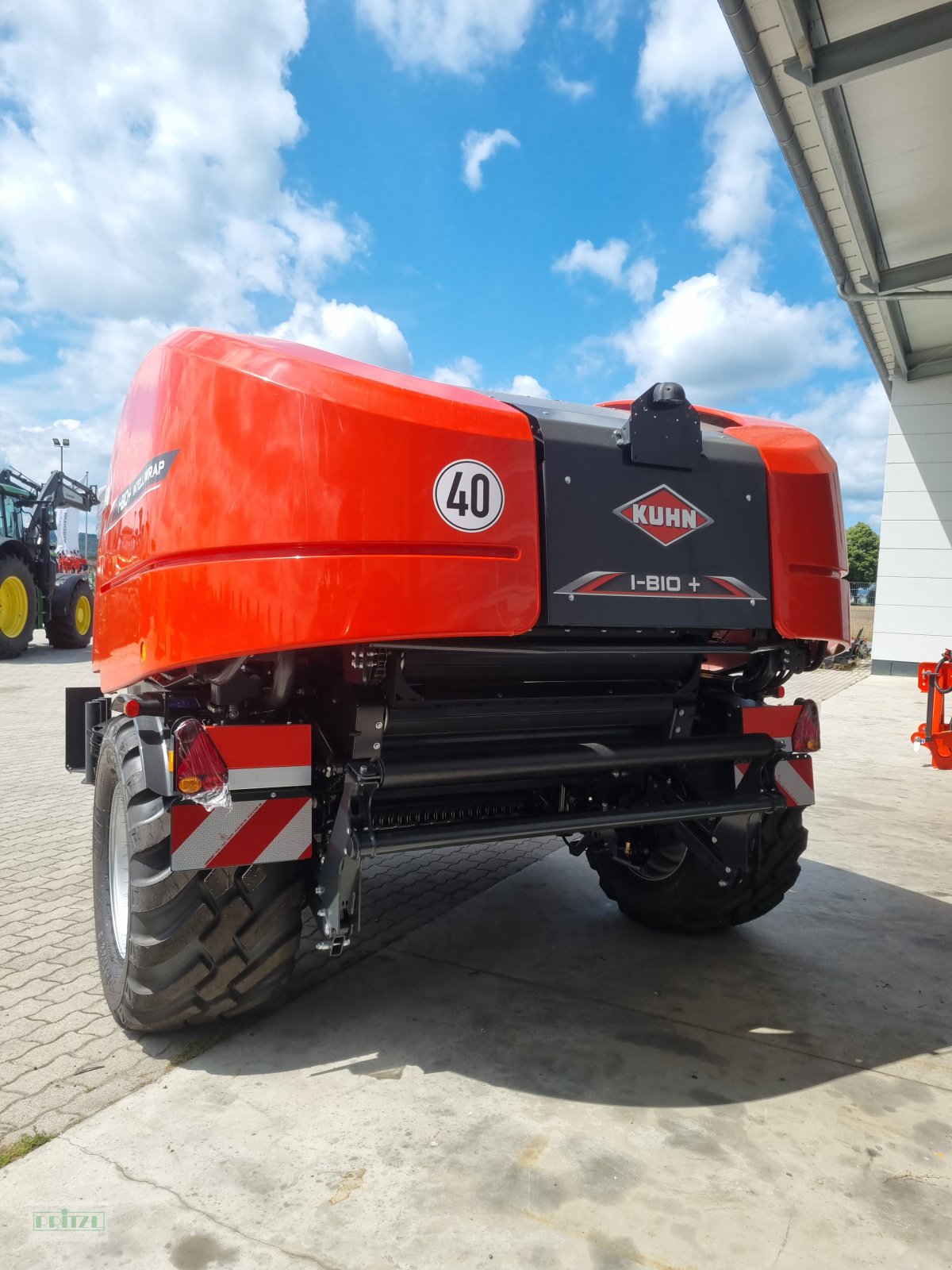 Rundballenpresse типа Kuhn i-Bio + OC23, Gebrauchtmaschine в Bruckmühl (Фотография 4)