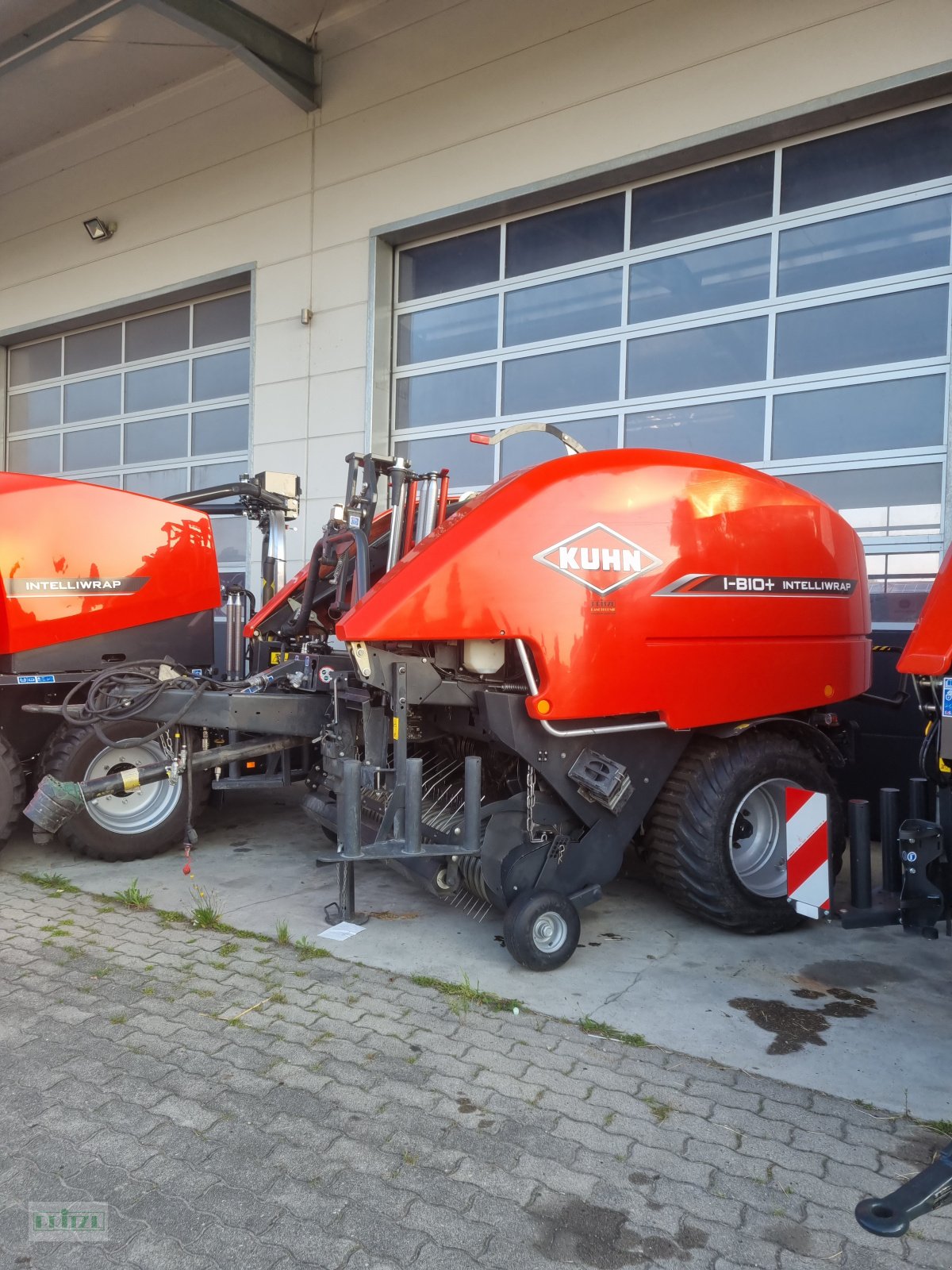 Rundballenpresse типа Kuhn i-Bio + OC23, Gebrauchtmaschine в Bruckmühl (Фотография 7)