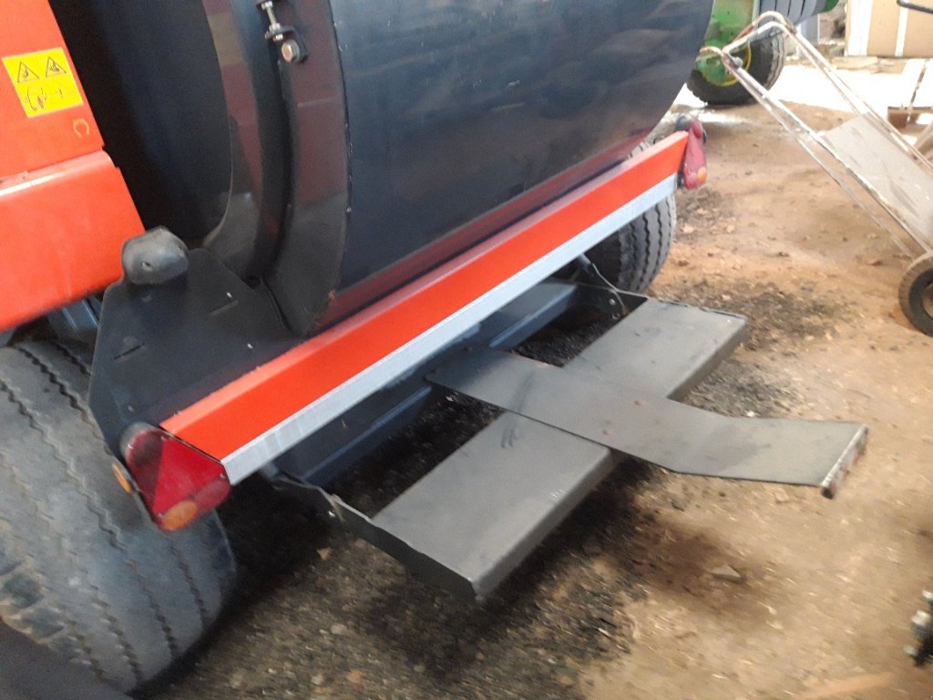 Rundballenpresse a típus Kuhn VB 2160 RC 14 FF, Gebrauchtmaschine ekkor: DIFFENBACH-LES-HELLIMER (Kép 3)