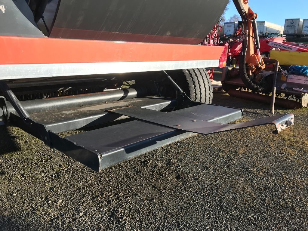 Rundballenpresse типа Kuhn VB 2160, Gebrauchtmaschine в BELLAC (Фотография 10)