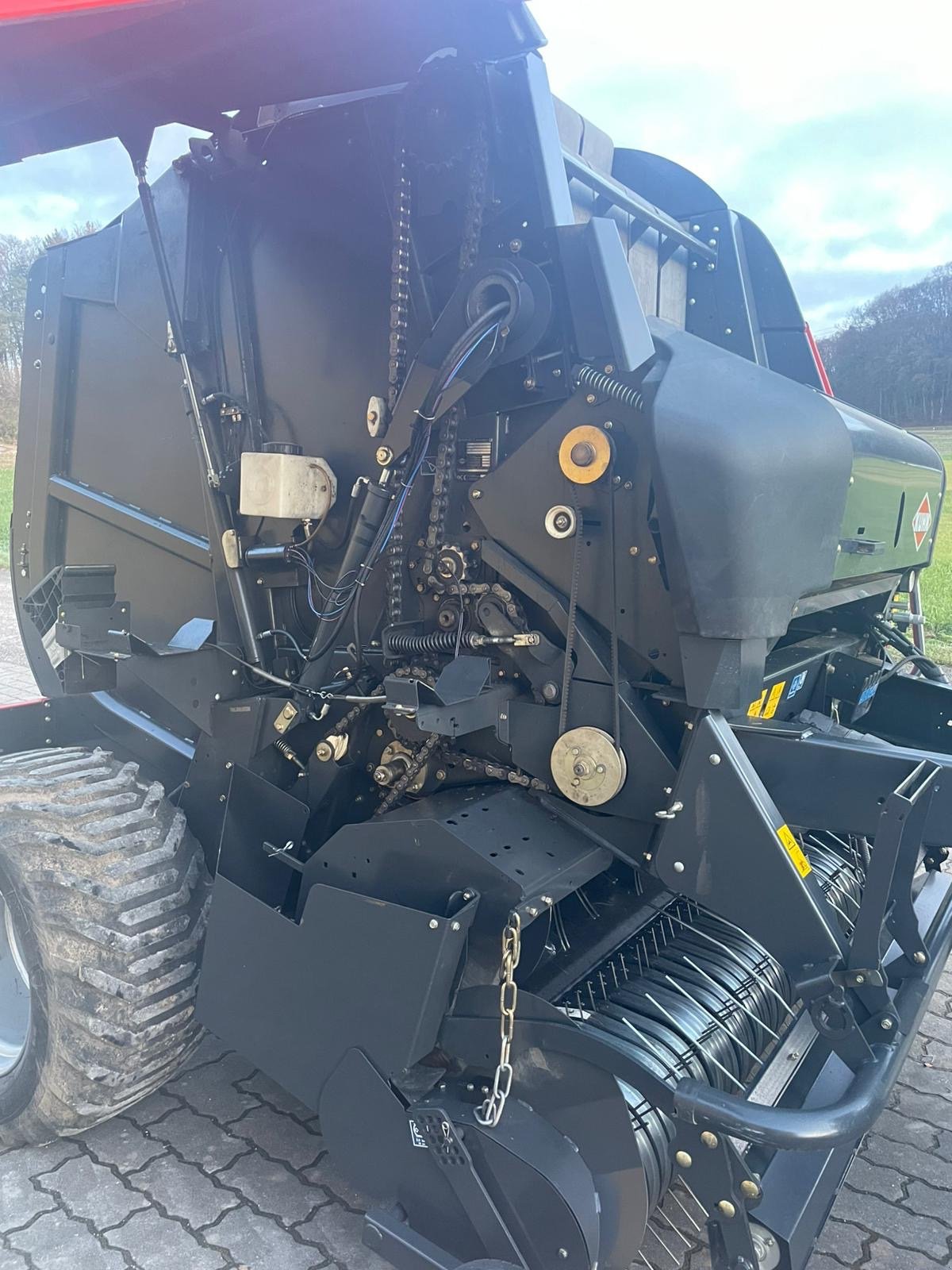 Rundballenpresse типа Kuhn VB 2190 OC 14, Gebrauchtmaschine в Mittelrüsselbach (Фотография 10)