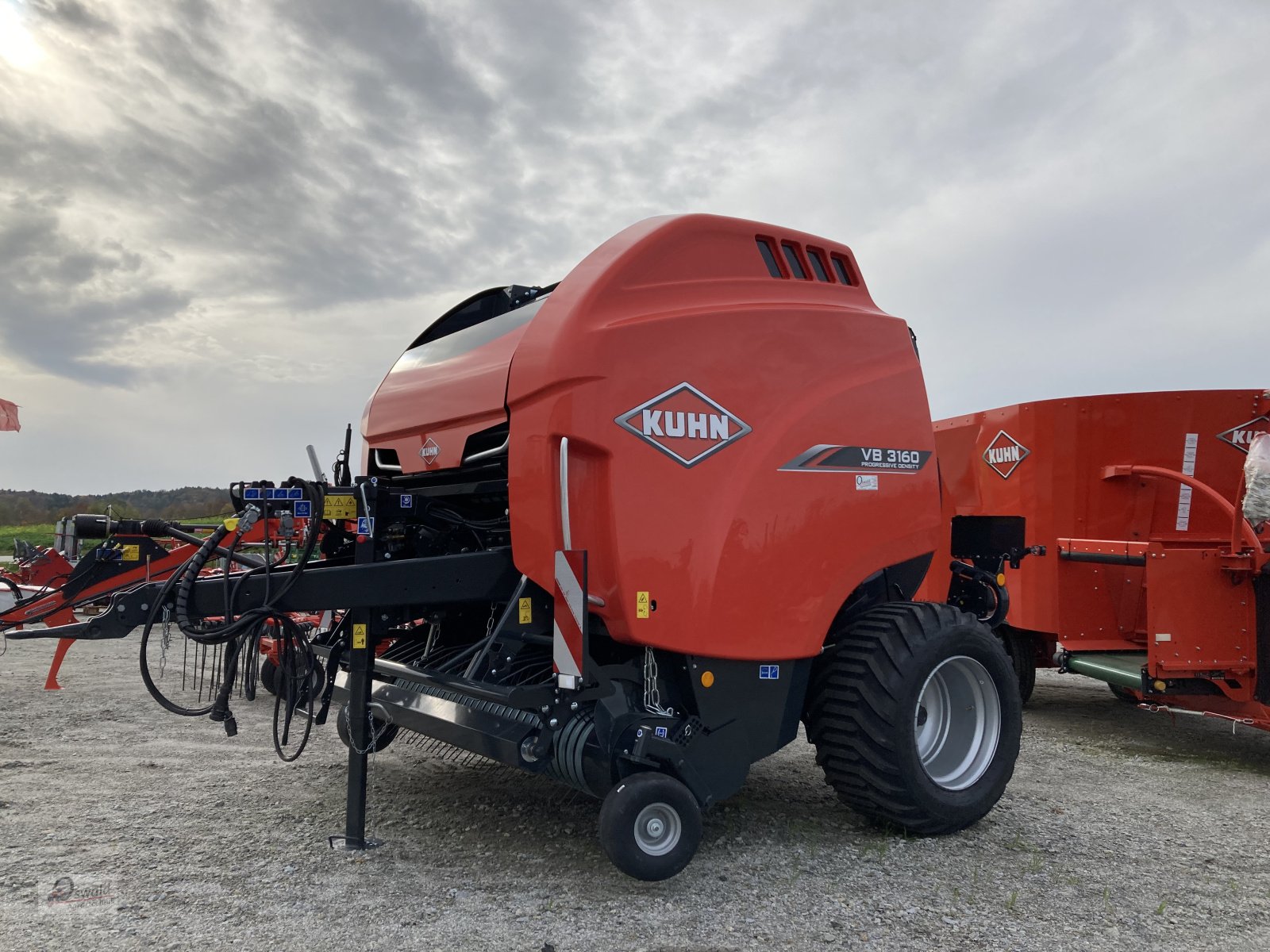 Rundballenpresse a típus Kuhn VB 3160 OC 14, Neumaschine ekkor: Iggensbach (Kép 2)