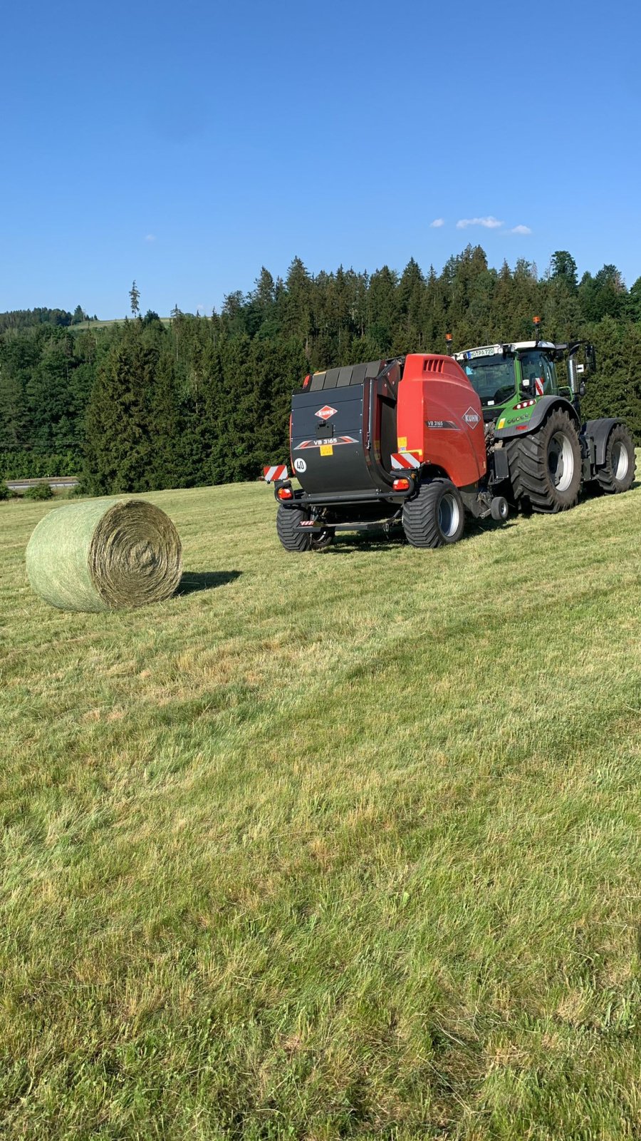 Rundballenpresse des Typs Kuhn VB 3165 OC, Gebrauchtmaschine in Selbitz (Bild 3)