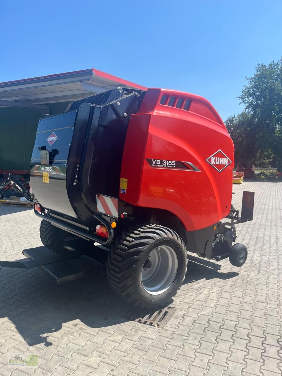 Rundballenpresse Türe ait Kuhn VB 3165 Opticut, 14 Messer, Gebrauchtmaschine içinde Wernberg-Köblitz (resim 4)