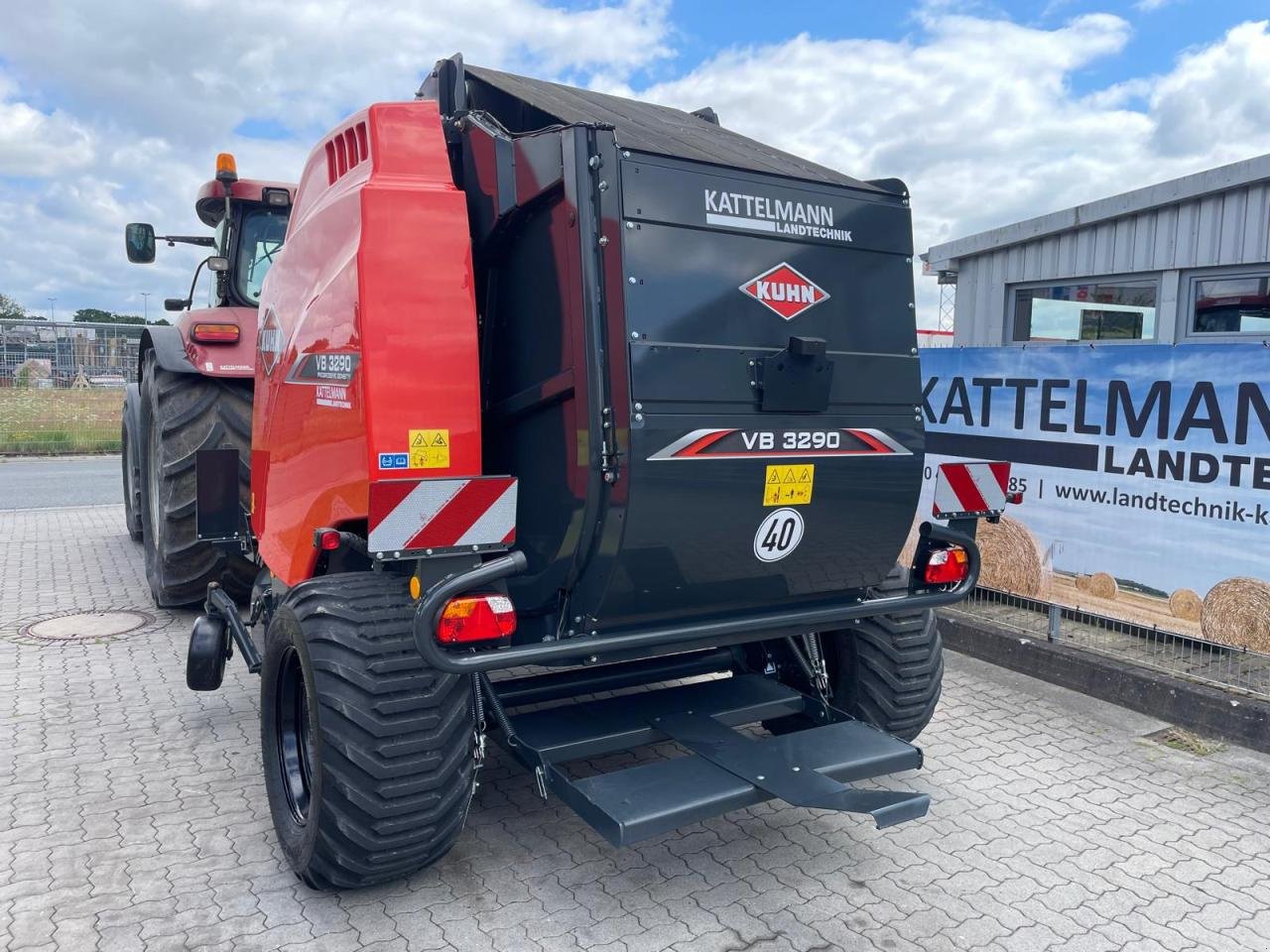 Rundballenpresse van het type Kuhn VB 3290 OC 23, Gebrauchtmaschine in Stuhr (Foto 3)