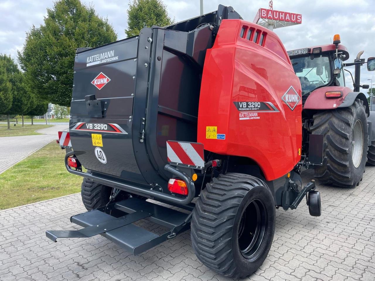 Rundballenpresse van het type Kuhn VB 3290 OC 23, Gebrauchtmaschine in Stuhr (Foto 4)