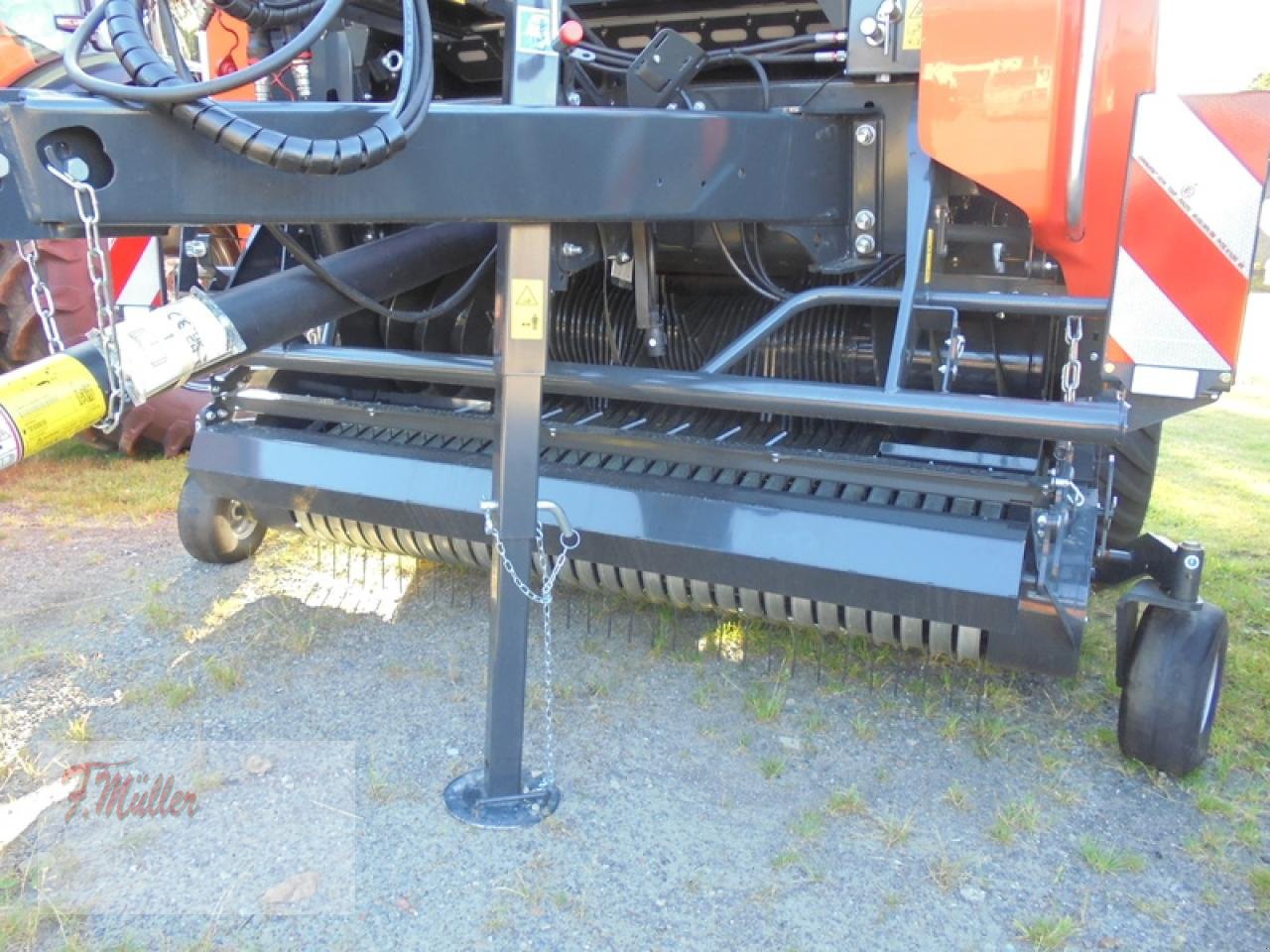 Rundballenpresse Türe ait Kuhn VB 3290 OC23, Neumaschine içinde Taaken (resim 3)