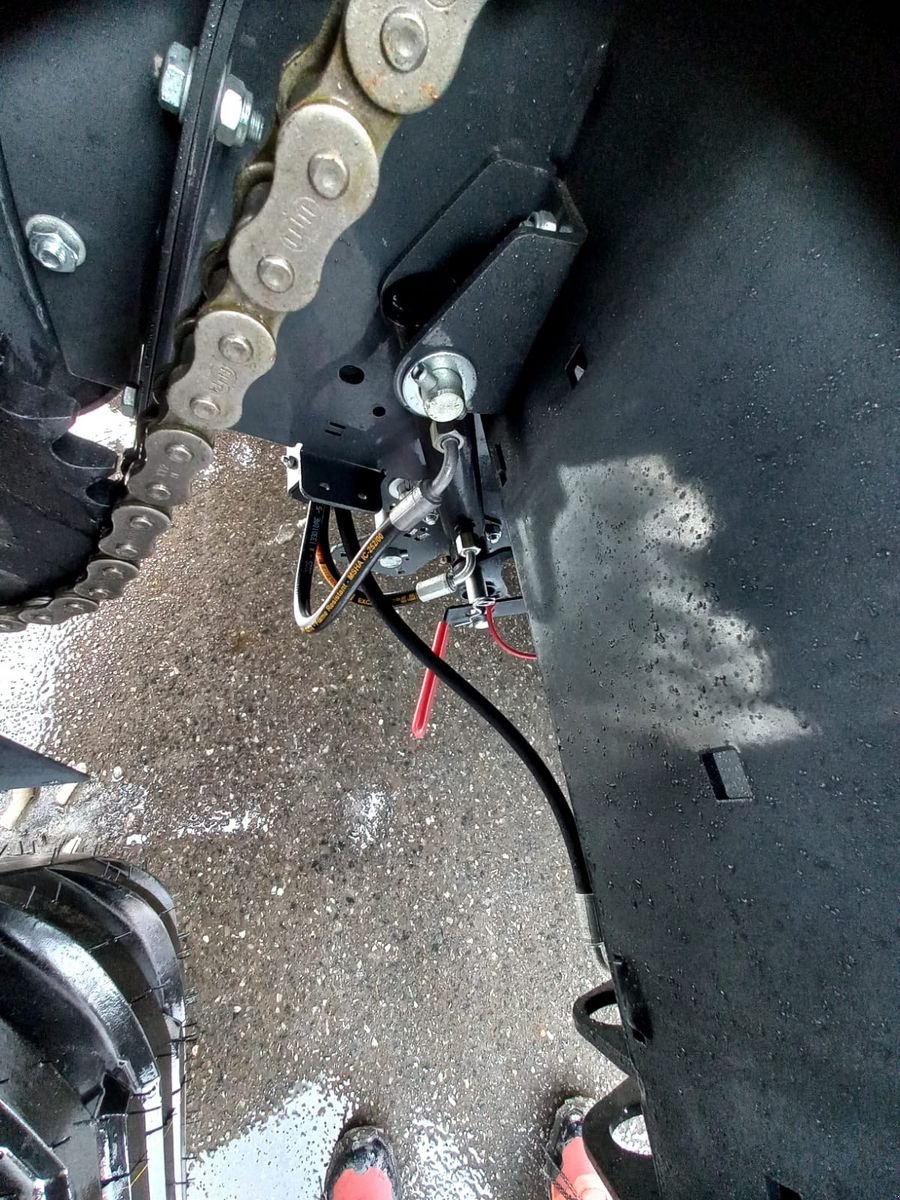 Rundballenpresse a típus Kuhn VB 3290, Neumaschine ekkor: Göpfritz (Kép 5)