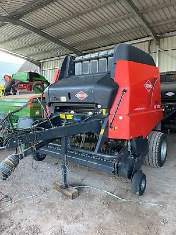 Rundballenpresse типа Kuhn VB2160, Gebrauchtmaschine в MARLENHEIM (Фотография 1)