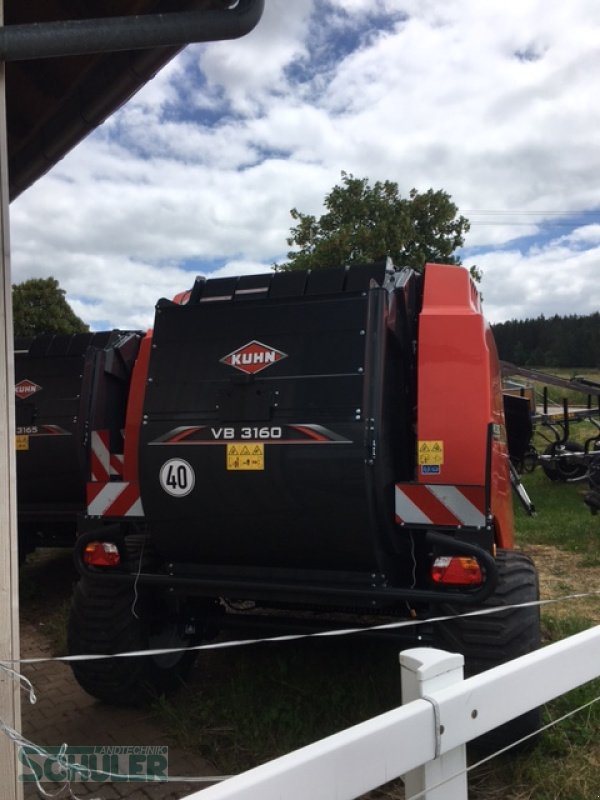 Rundballenpresse of the type Kuhn VB3160 OC, Neumaschine in St. Märgen (Picture 4)