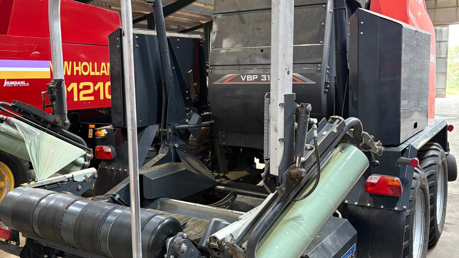 Rundballenpresse типа Kuhn VBP 3195  3D indpakker, Gebrauchtmaschine в Løgstør (Фотография 16)