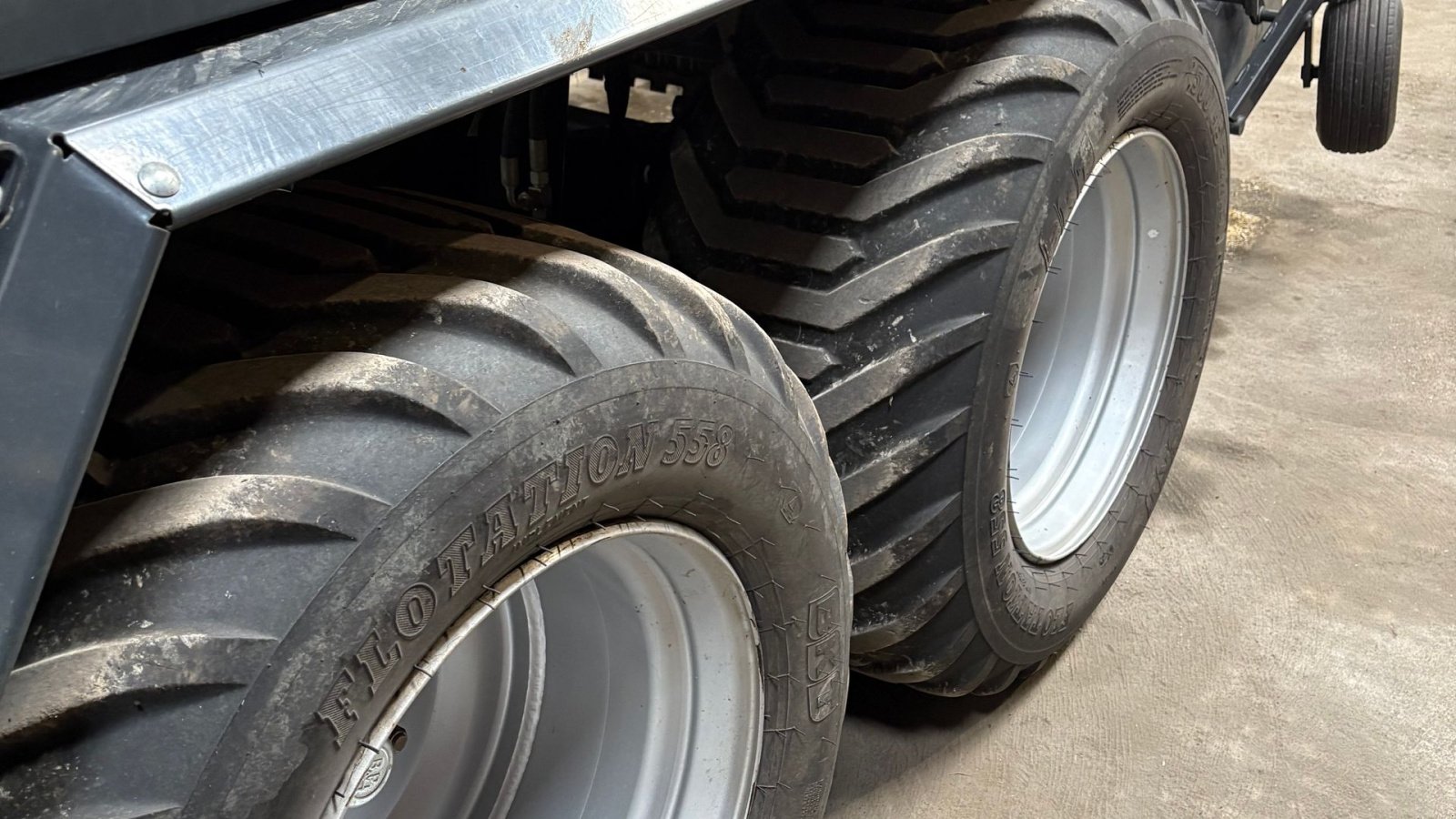 Rundballenpresse типа Kuhn VBP 3195  3D indpakker, Gebrauchtmaschine в Løgstør (Фотография 19)