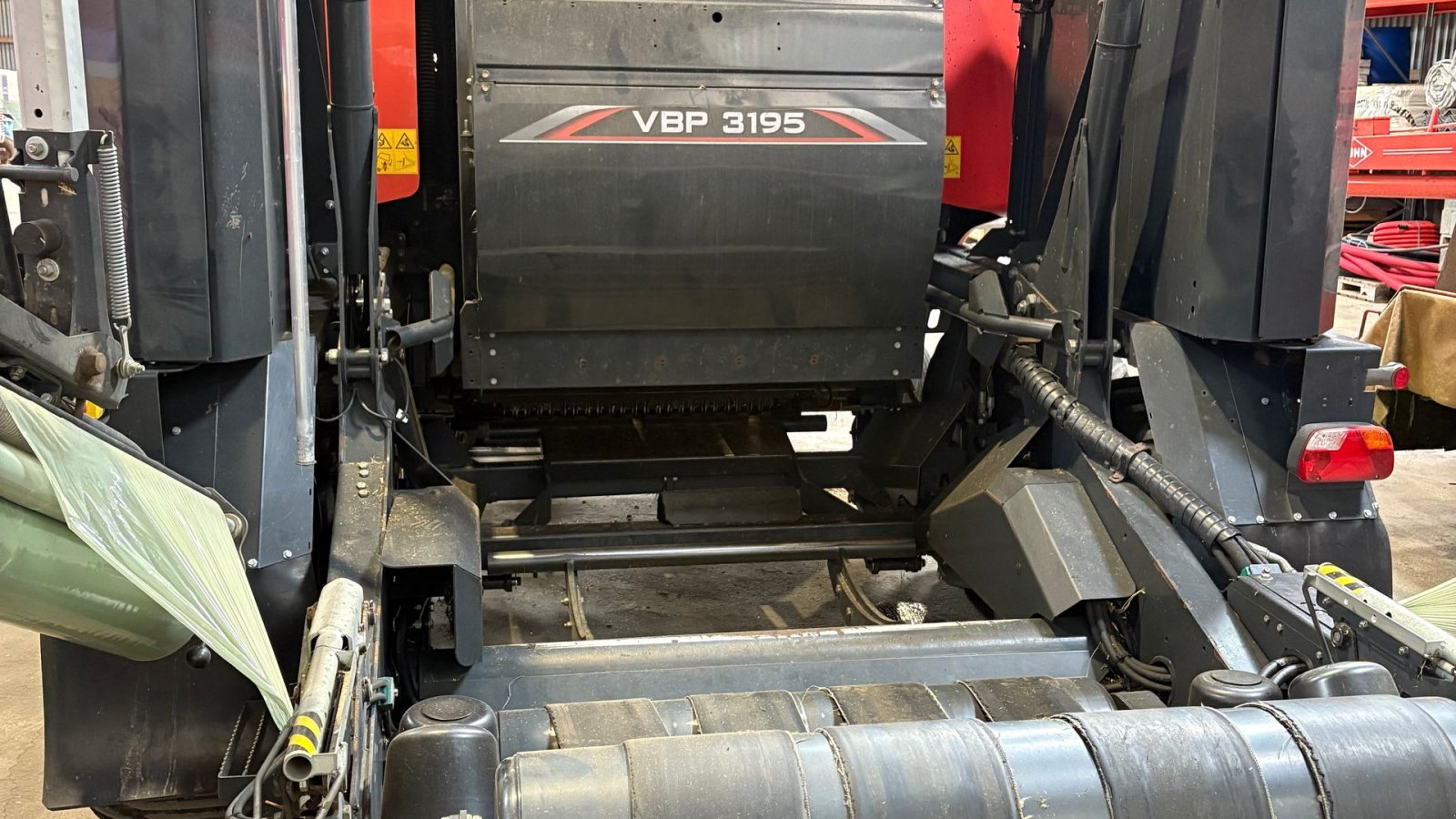 Rundballenpresse типа Kuhn VBP 3195  3D indpakker, Gebrauchtmaschine в Løgstør (Фотография 15)