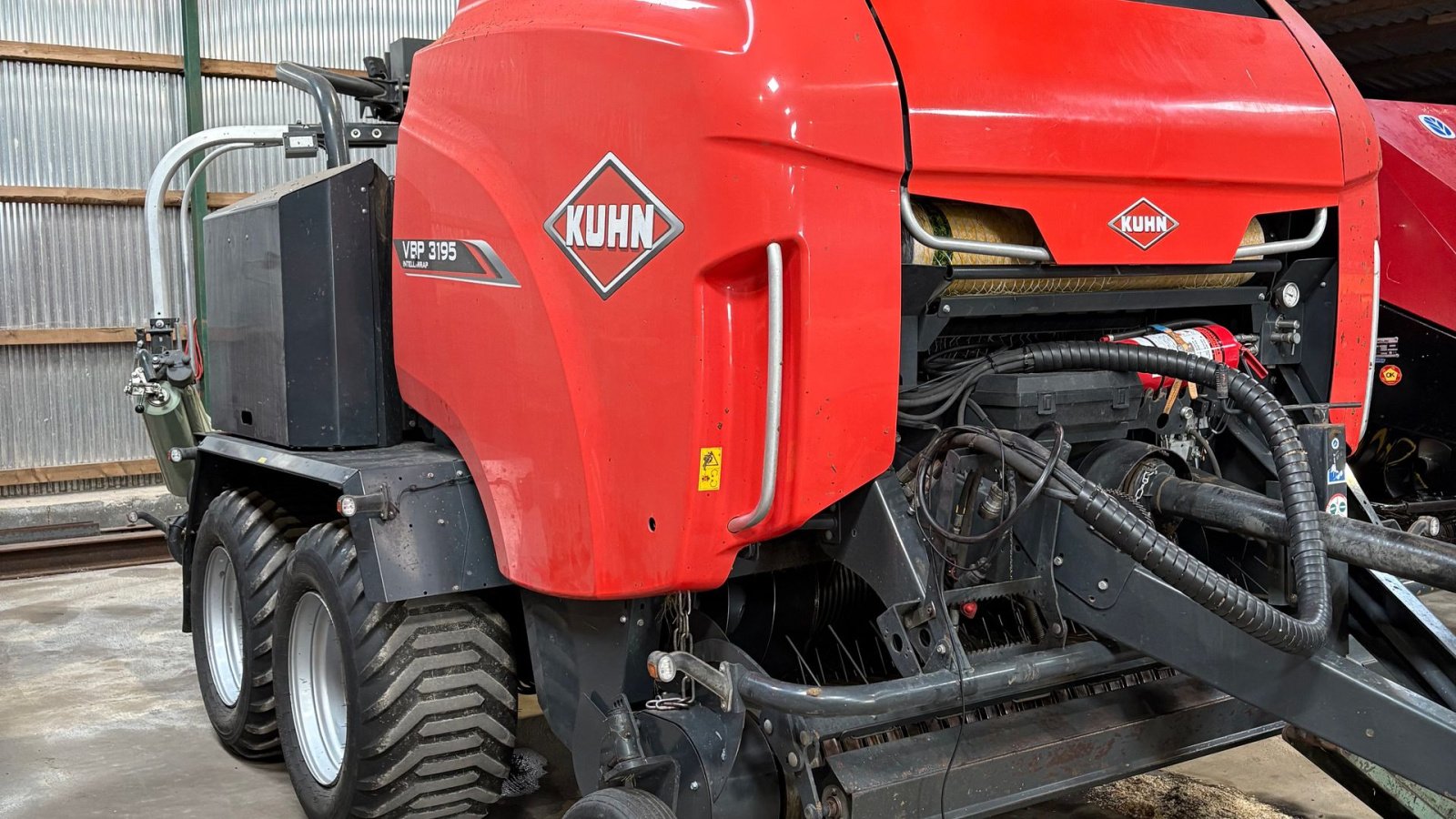 Rundballenpresse типа Kuhn VBP 3195  3D indpakker, Gebrauchtmaschine в Løgstør (Фотография 7)
