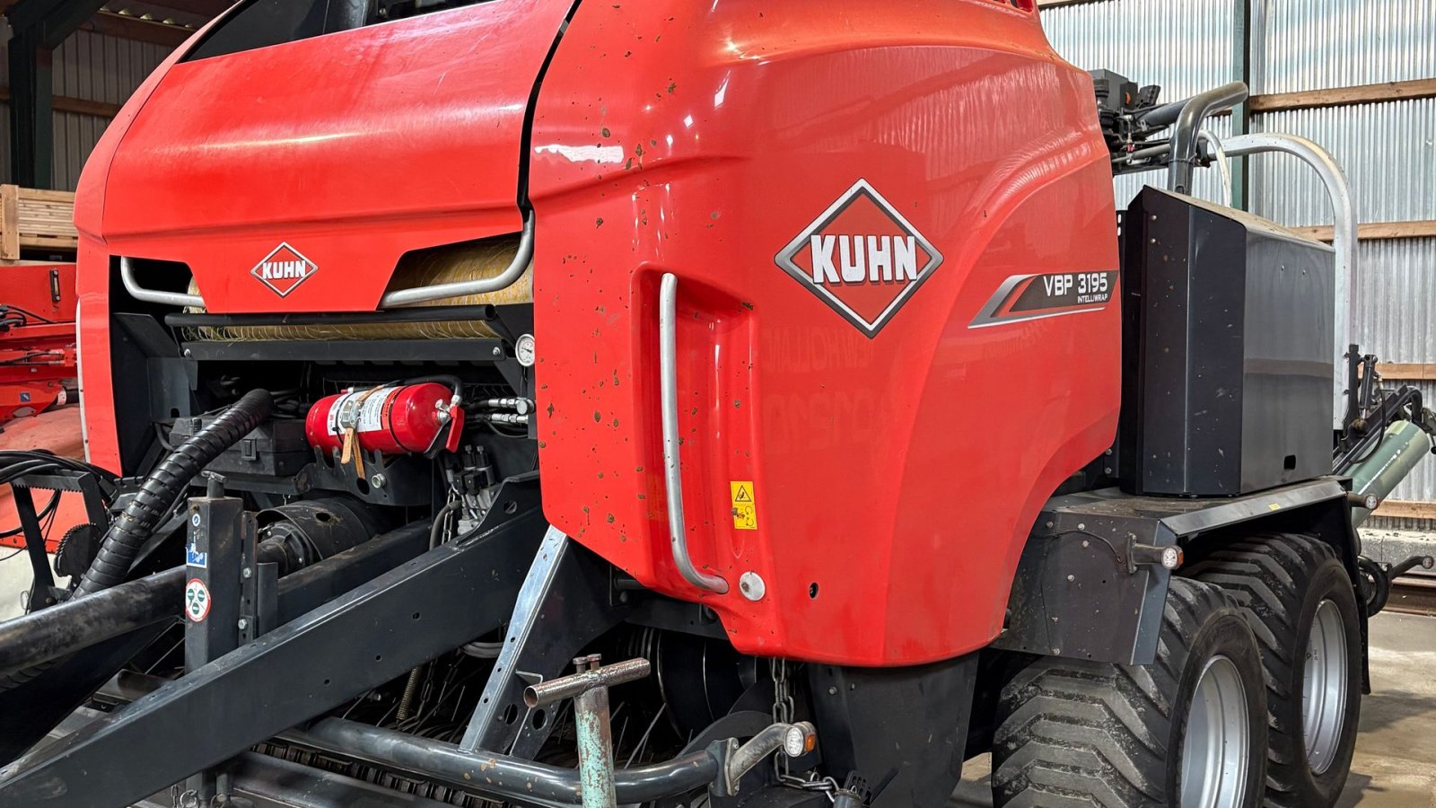 Rundballenpresse типа Kuhn VBP 3195  3D indpakker, Gebrauchtmaschine в Løgstør (Фотография 10)