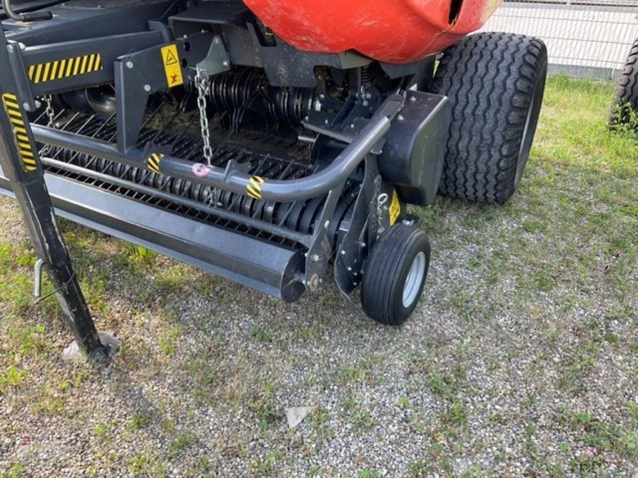 Rundballenpresse del tipo Kverneland KUBOTA BV 5160 SC 14, Gebrauchtmaschine en Gottenheim (Imagen 4)
